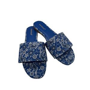 Bamboo Zest-16 Blue Bandana Print Flat Sandals Size 6 New In Box